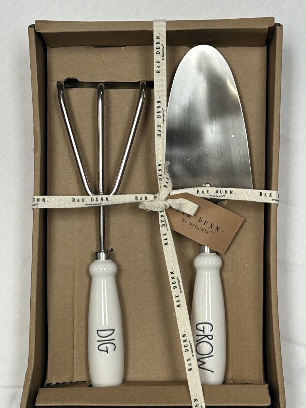 🌱 Rae Dunn DIG & GROW Hand Shovel & Rake Set — New in Box